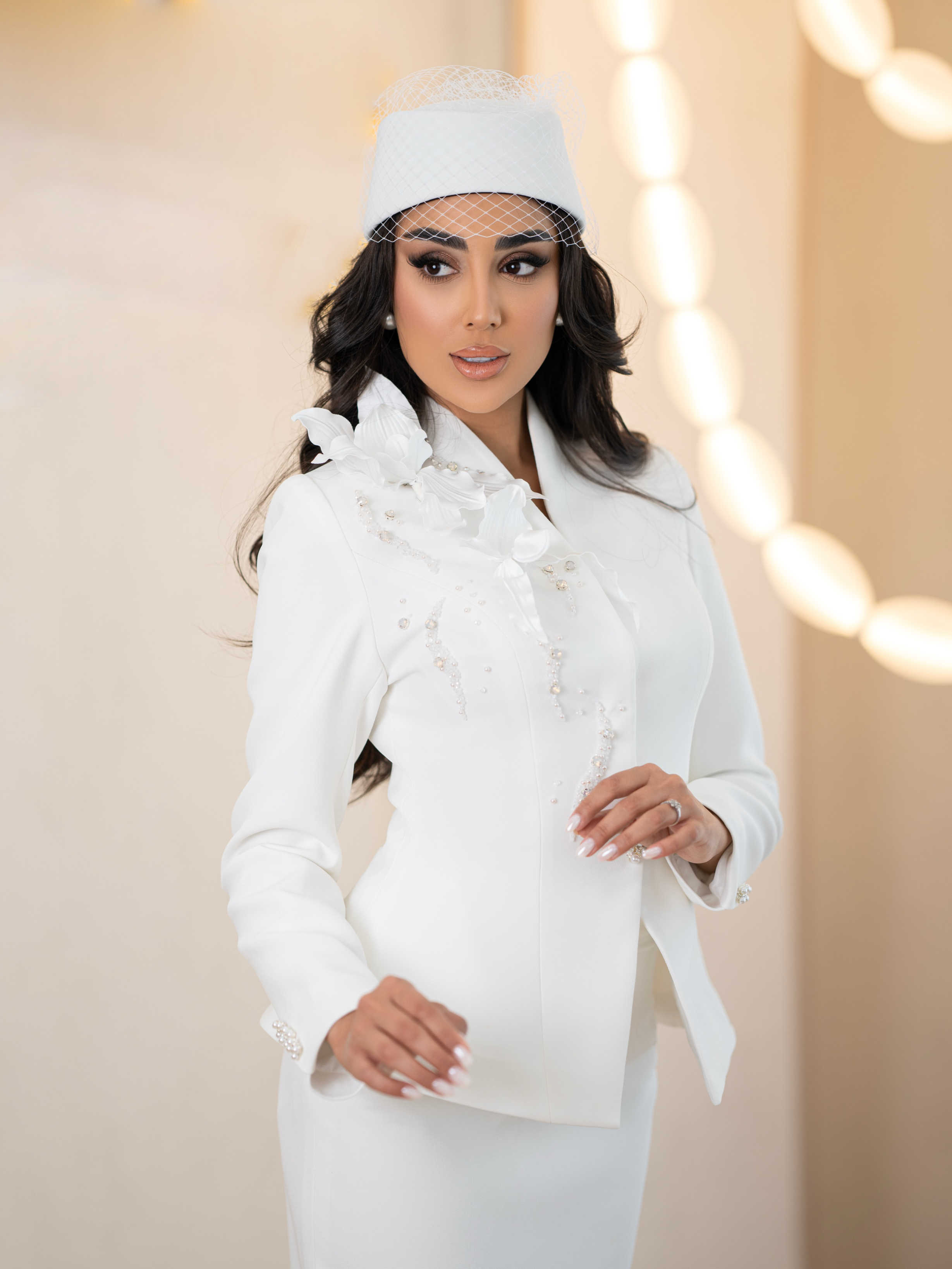 女性用ウェディングブレザースカートセット、カスタマイズされた - Women Formal Wear With Skirt のレビューと価格